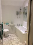 07 Fitted bathroom 3
